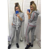 Жіночий спортивний костюм з лампасами три кольори